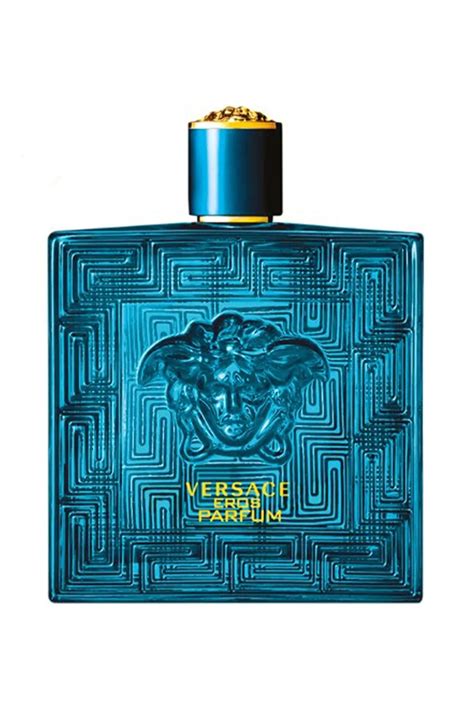 Versace Yeni Formülü İle Uzun Süre Kalıcı Etkili  